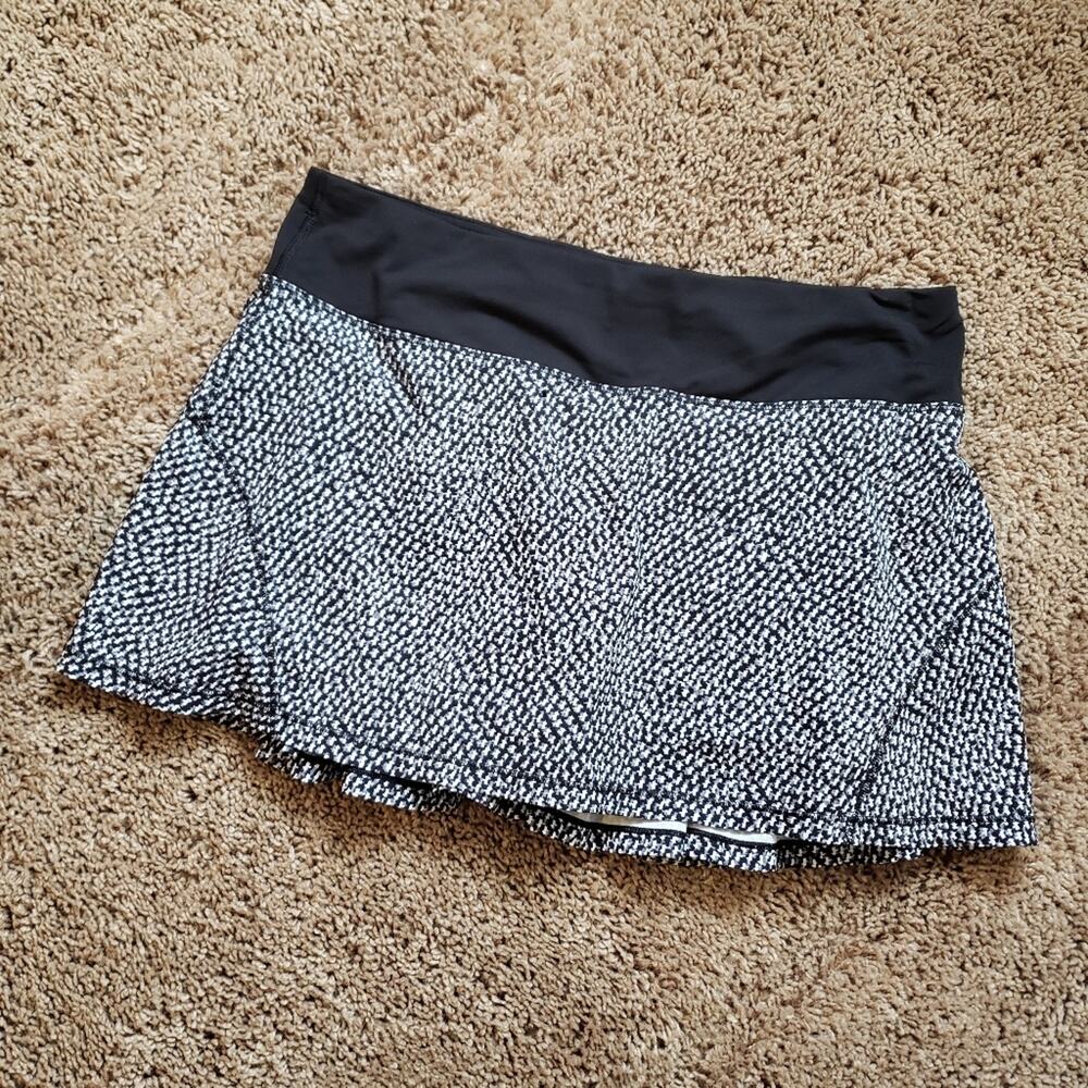 Lululemon circuit breaker mini skirt regular pleated Scatter Star Arctic black 6